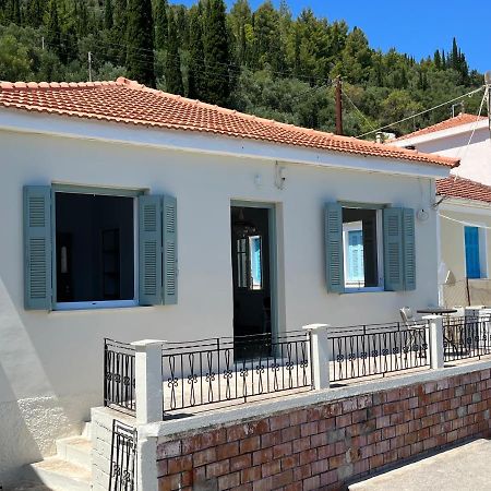 Modern Cottage On The Sea فاثي المظهر الخارجي الصورة